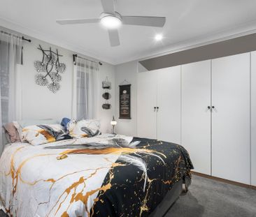 Family Home with solar and extra space for trailer, boat or caravan - Photo 1