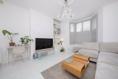 1 Bed Flat, Saltram Crescent, W9 - Photo 4