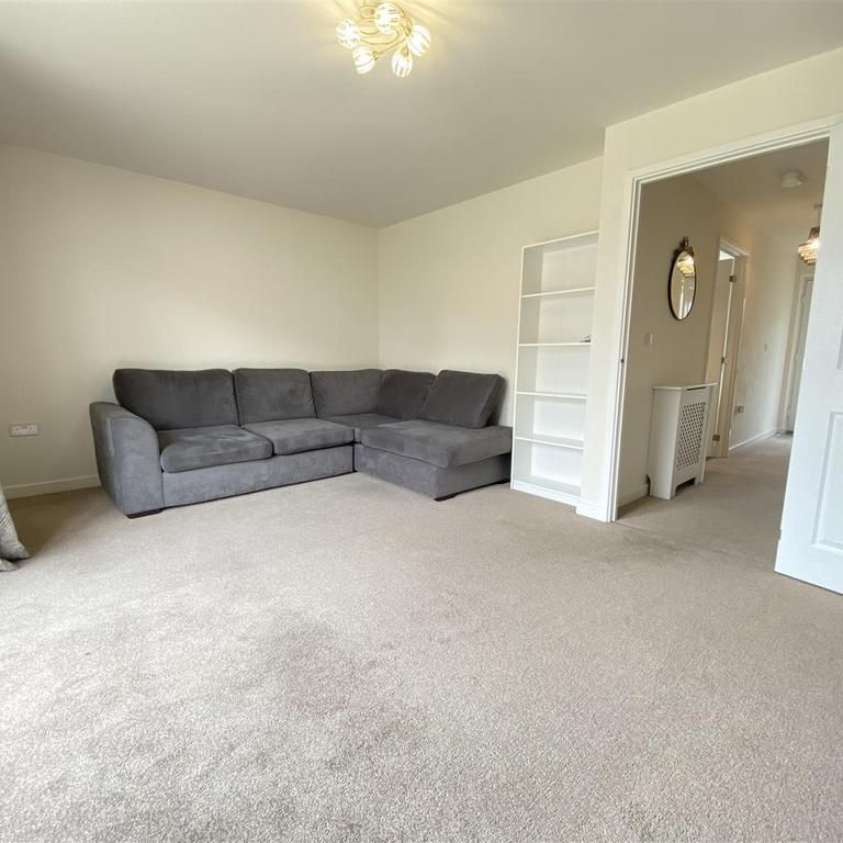3 bedroom semi-detached house to rent - Photo 1