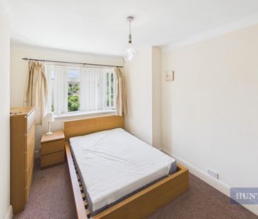 1 bedroom Flat To Let Total Size: 1077 SQ FT - Photo 2