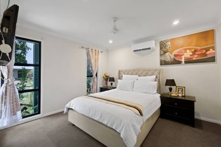 CHARMING FAMILY HOME IN ANDERGROVE - Photo 4