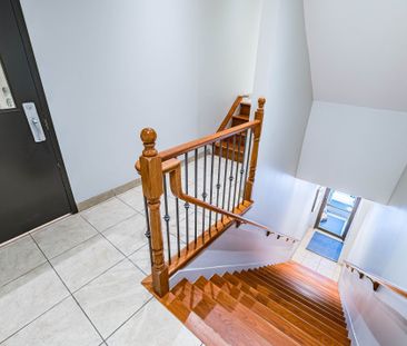 For Lease - 283 King Street Unit# 302, Hamilton, Ontario - Photo 1