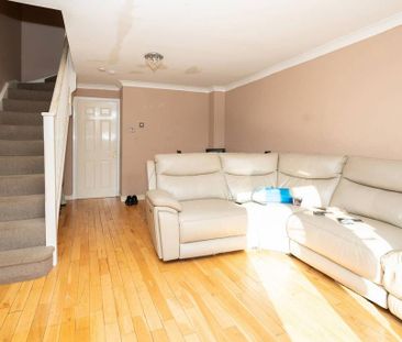 2 bedroom terraced house to rent - Photo 2
