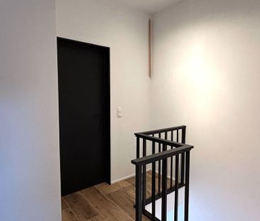 Appartement te huur in Roeselare voor € 750 met 2 slaapkamers - Photo 3