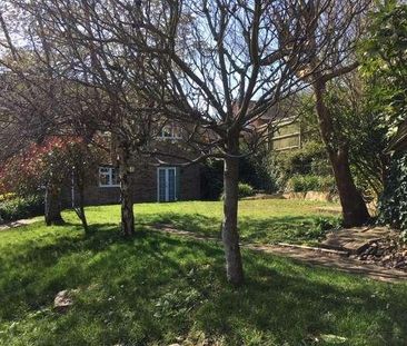 Biddel Springs, Highworth, SN6 - Photo 5