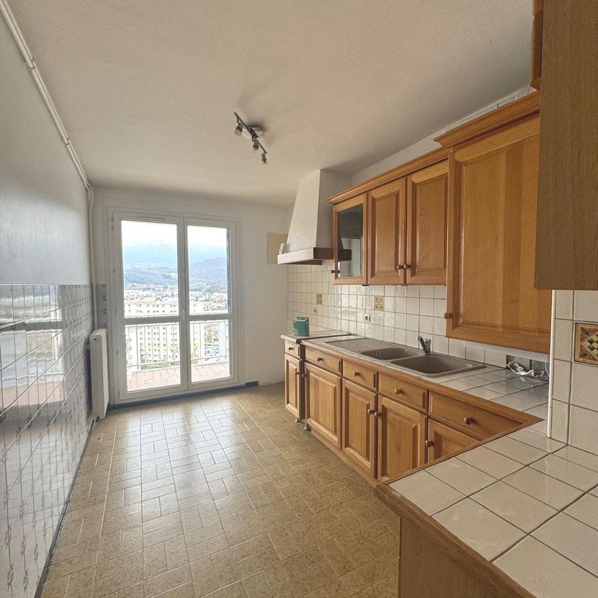Location Appartement 3 pièces 69m² ECHIROLLES 38130 - Photo 1