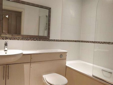 Mosaic Apartments, High Street, Slough, SL1 - Photo 4