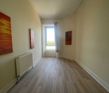 Price £700 pcm - Available Now - Unfurnished - Photo 5