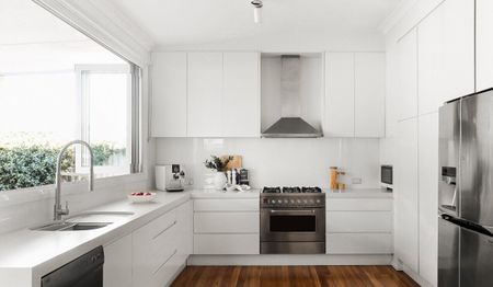 Petersham - Photo 4