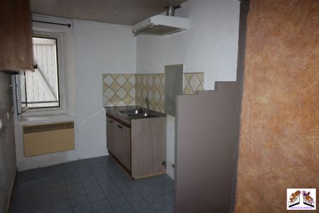 Location Maison 3 pièces 82m² - Photo 2