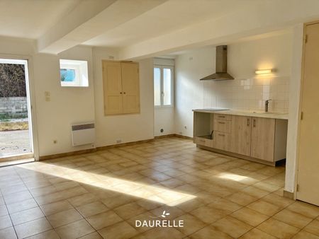 Location Appartement 2 pièces 39m² CHATEAURENARD 13160 - Photo 5