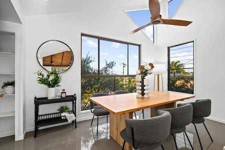 Modern Rainforest Retreat with Dual Living in a Private, Leafy Cul-De-Sac - Photo 4