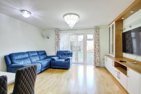 4 bedroom townhouse to rent - Photo 4