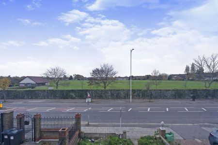 4 bedroom terraced house to rent - Photo 2