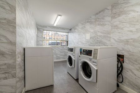 Deluxe Room - Islington (Etobicoke) - Photo 4