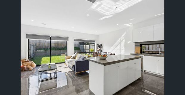 Spacious Family Home in the Heart of Officer! - Photo 1