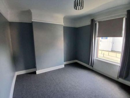 West Terrace, Spennymoor, County Durham, DL16 - Photo 3