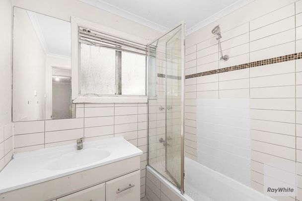 Well-Designed Living in a Prime Neighborhood - Photo 1