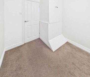 3 bedroom detached house to rent - Photo 3