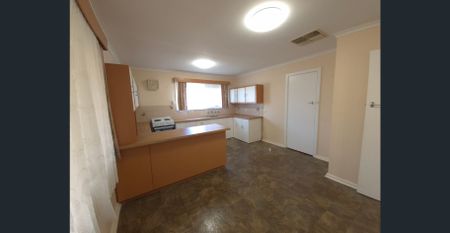 Family-Friendly Atmosphere - Photo 5