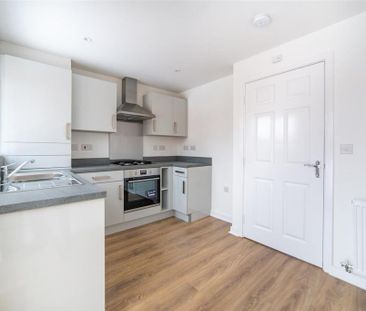 3 bedroom terraced house to rent - Photo 6