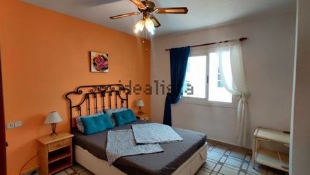 Alquiler de piso en Avenida de las Brisas - Photo 2