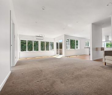 Sunny & Spacious Family Home - Photo 4