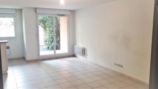 location Appartement T2 DE 43.5m² À MARSEILLE - Photo 1