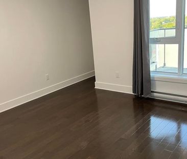 353 Boul. Brunswick - Photo 1