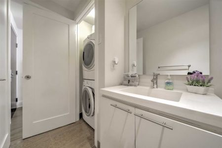 For Lease - 25 Broadway Avenue Unit# 1709, Toronto, Ontario - Photo 4