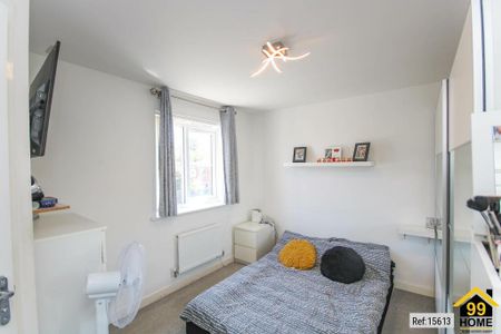 3 bed Semi-detached in Eaglestone Way , Conventry, CV2 2PE - Photo 3