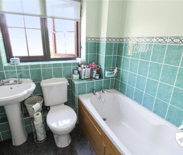 2 bedroom terraced house to rent - Photo 6