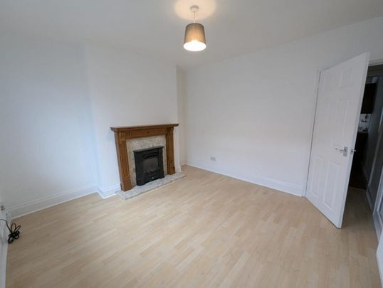 2 BED House To rent - Photo 1