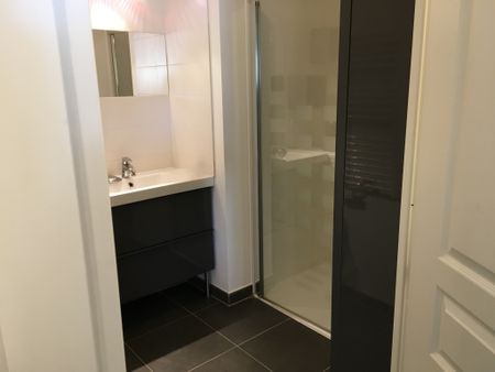 Location Appartement 2 pièces 43m² AIX EN PROVENCE 90ème - Photo 5