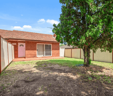 Make this house your home! - Photo 3