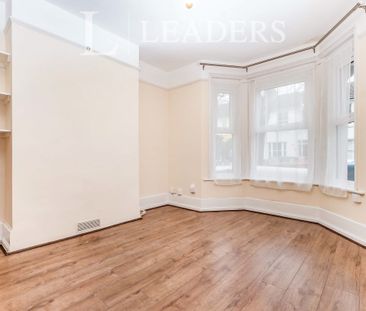 3 bedroom house to rent Stanley Road, Worthing, BN11 - Photo 1