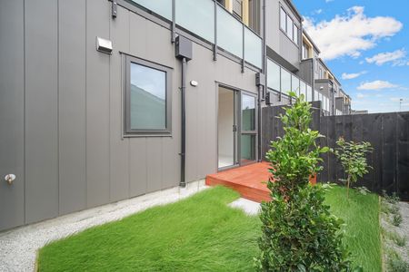 Close to everywhere. - Photo 5