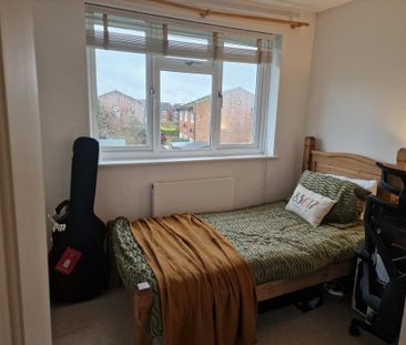 2 bedroom terraced house to rent - Photo 3