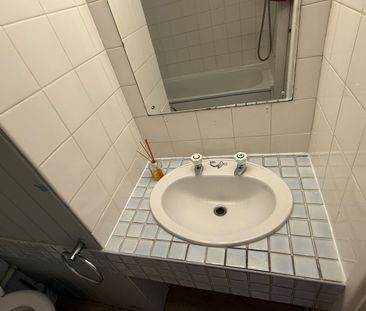 1 Bed Flat, Readings Court, B13 - Photo 2