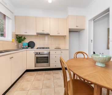 Brilliantly Located Two Bedroom Unit - Photo 6