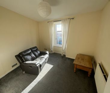 1 Bedroom Property To Rent - Photo 4