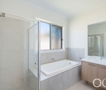 Open the Door To Brand New Luxury Between City and Sea - Photo 1