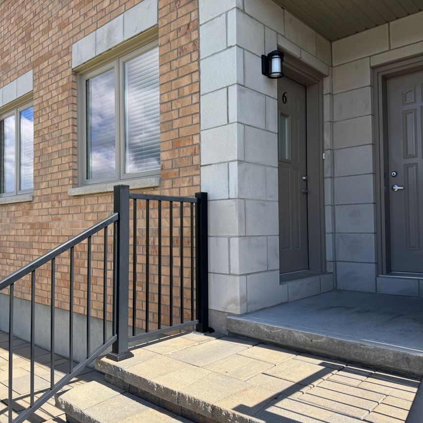 For Lease - 39 Senators Gate Drive Unit# 6, Perth, Ontario - Photo 1