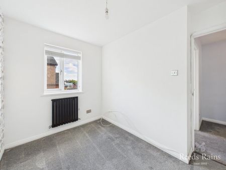 3 bedroom terraced house to rent - Photo 5