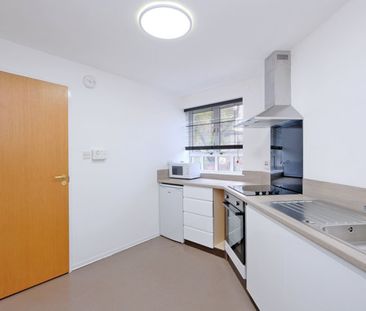 Flat A, 5 Cuparstone Court, AB10 6FB, Aberdeen - Photo 3