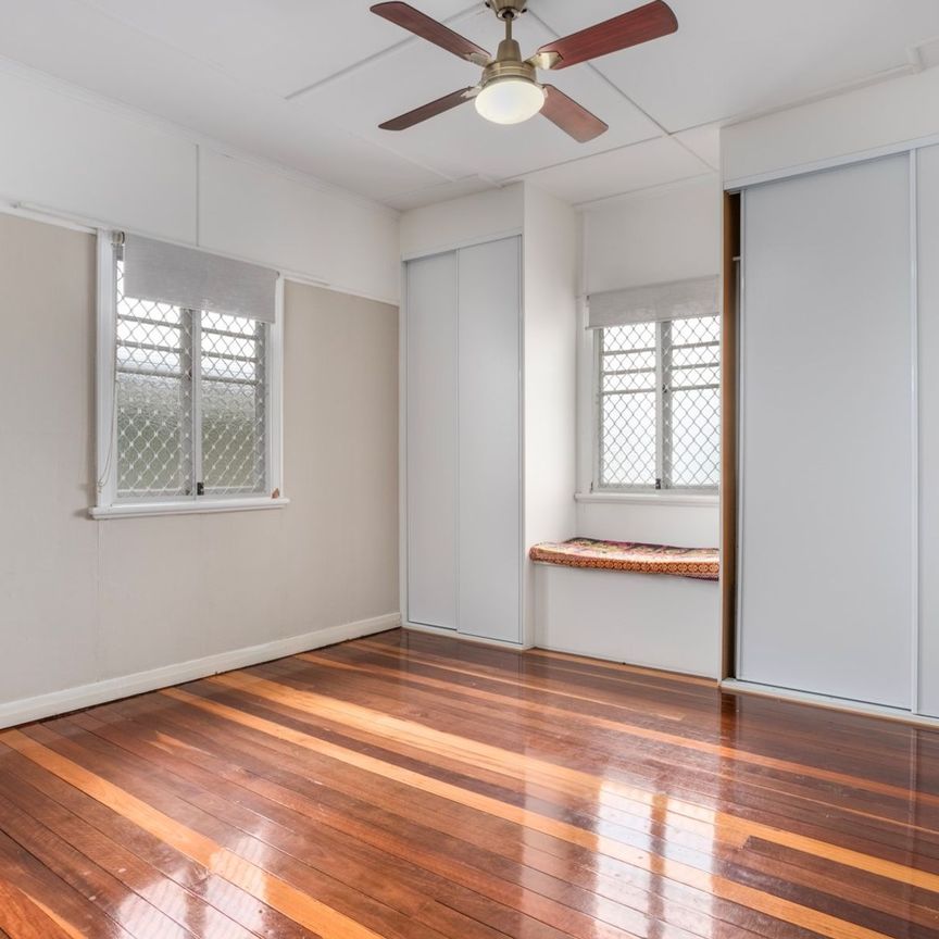 9 Stuart Street, 4305, Eastern Heights Qld - Photo 1