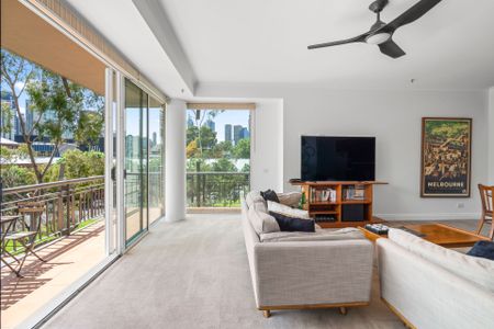 Southbank's Best: Large Fully Furnished 3-Bedroom with Stunning Views - Photo 2