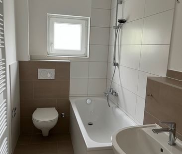 Top modernisiert: Ihr neues, stilvolles Zuhause - Photo 1