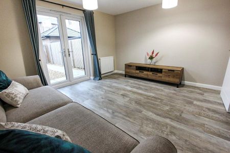 2 bedroom terraced house to rent - Photo 4