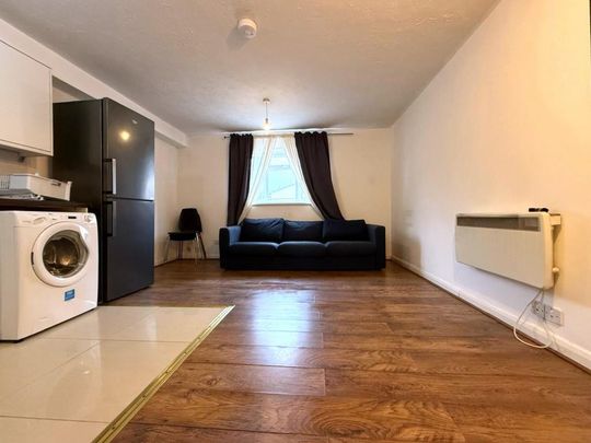 1 bedroom flat to rent - Photo 1
